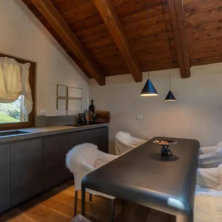 4br Chalet Piazzale Della Funivia - What'app - 0039-3512-039-610 - For Reservations! Villa Courmayeur