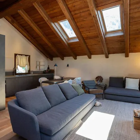 4br Chalet Piazzale Della Funivia - What'app - 0039-3512-039-610 - For Reservations! Villa